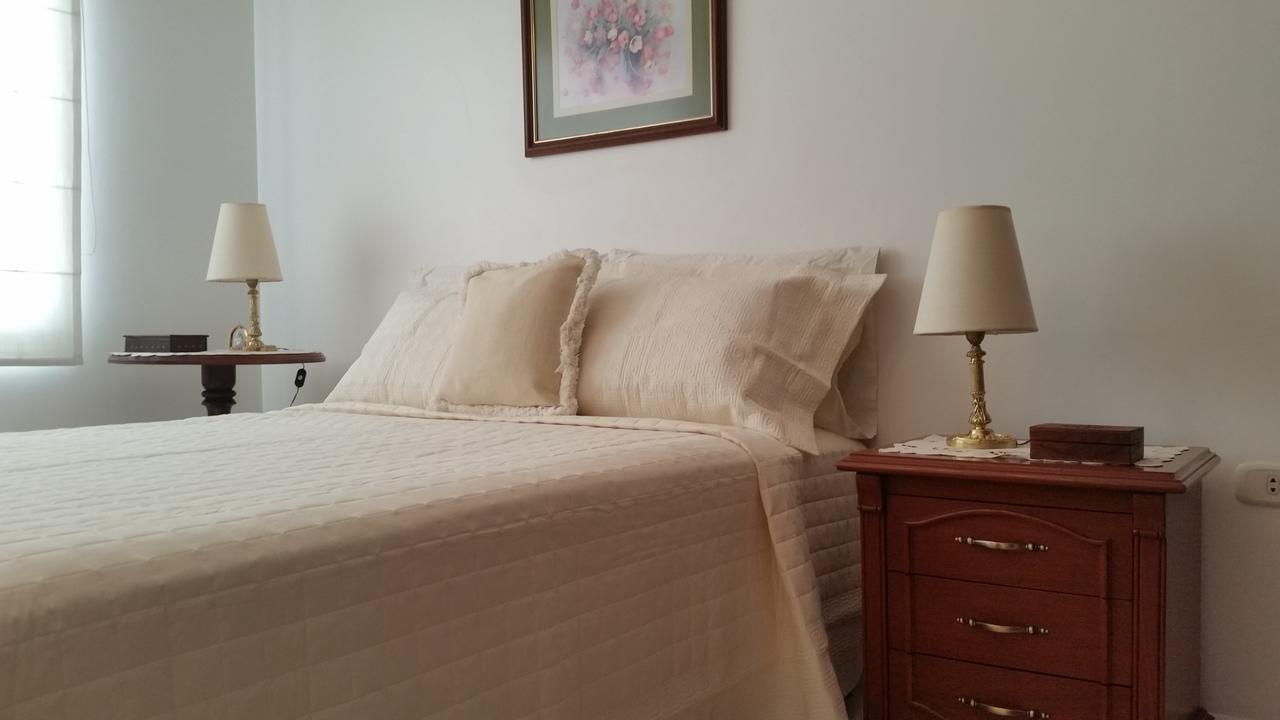 Appartamento Casa De Leny Cerca De La Feria Exposicion Santa Cruz de La Sierra Esterno foto