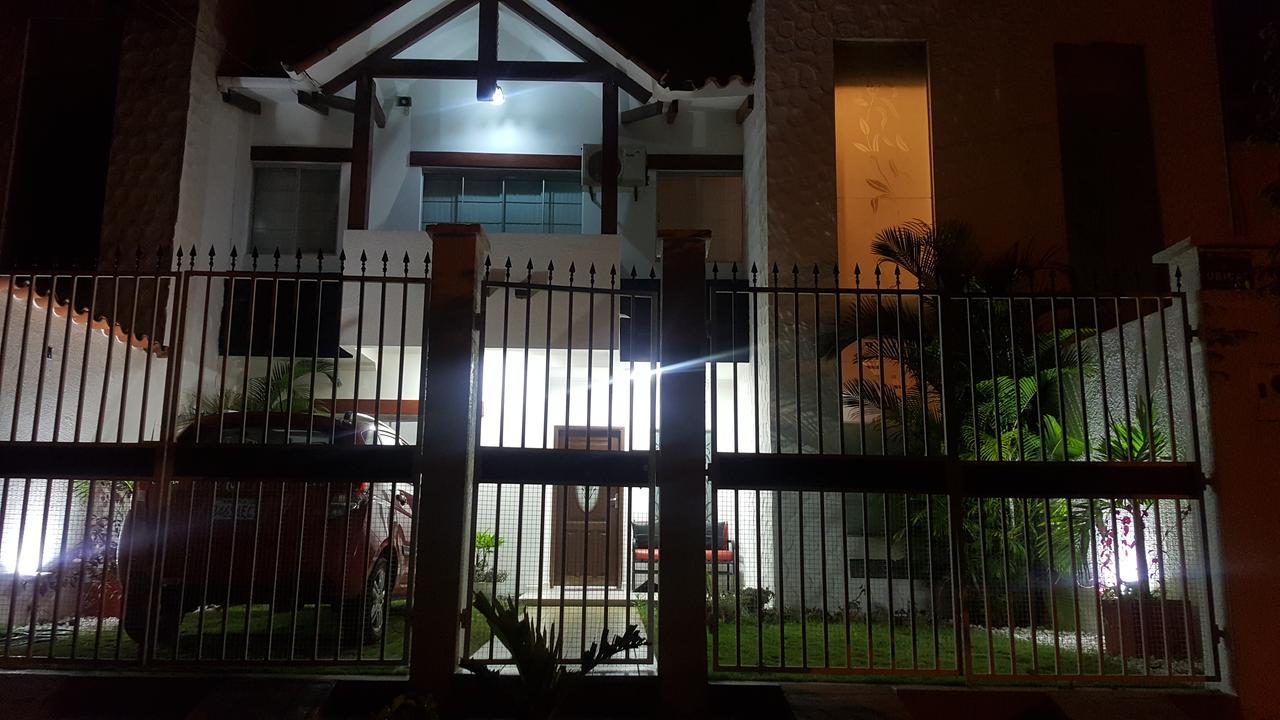Appartamento Casa De Leny Cerca De La Feria Exposicion Santa Cruz de La Sierra Esterno foto